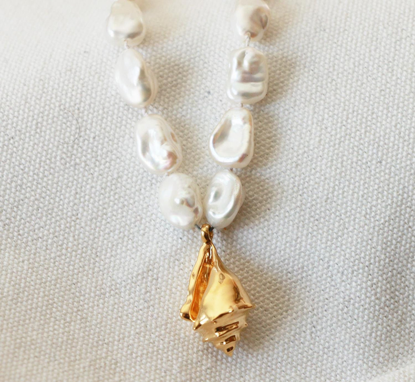 Aurora Eterna Necklace
