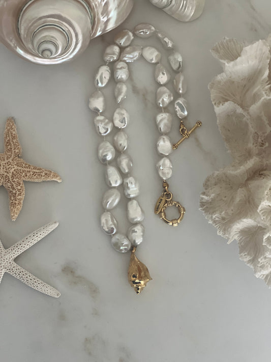 Aurora Eterna Necklace