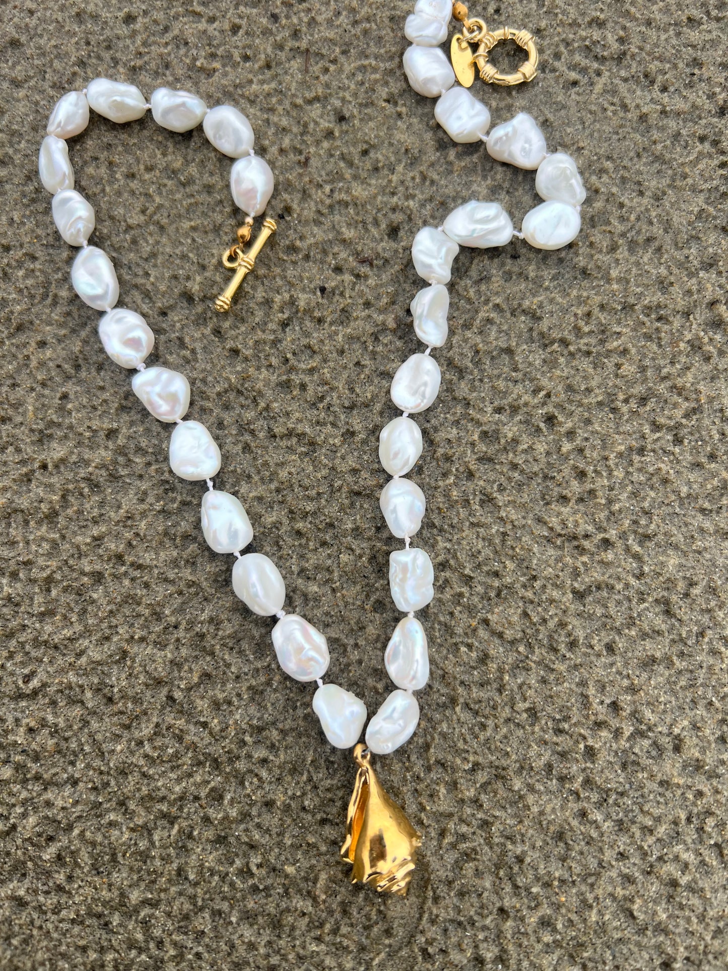 Aurora Eterna Necklace